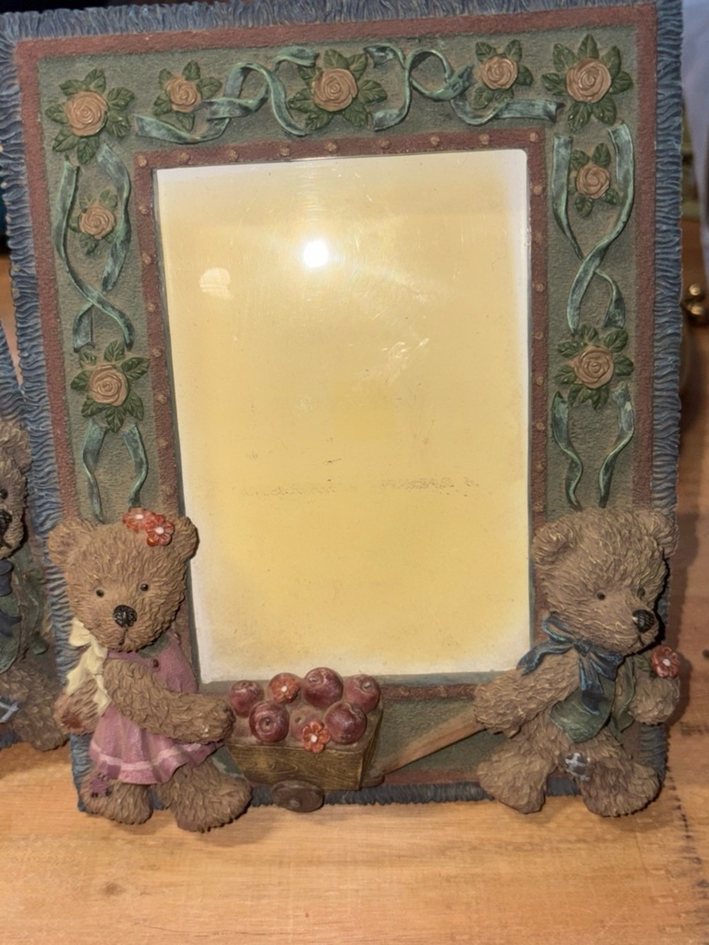 Vintage-Inspired Green Bear Photo Frame (Set of 2) - Picture 3 of 5